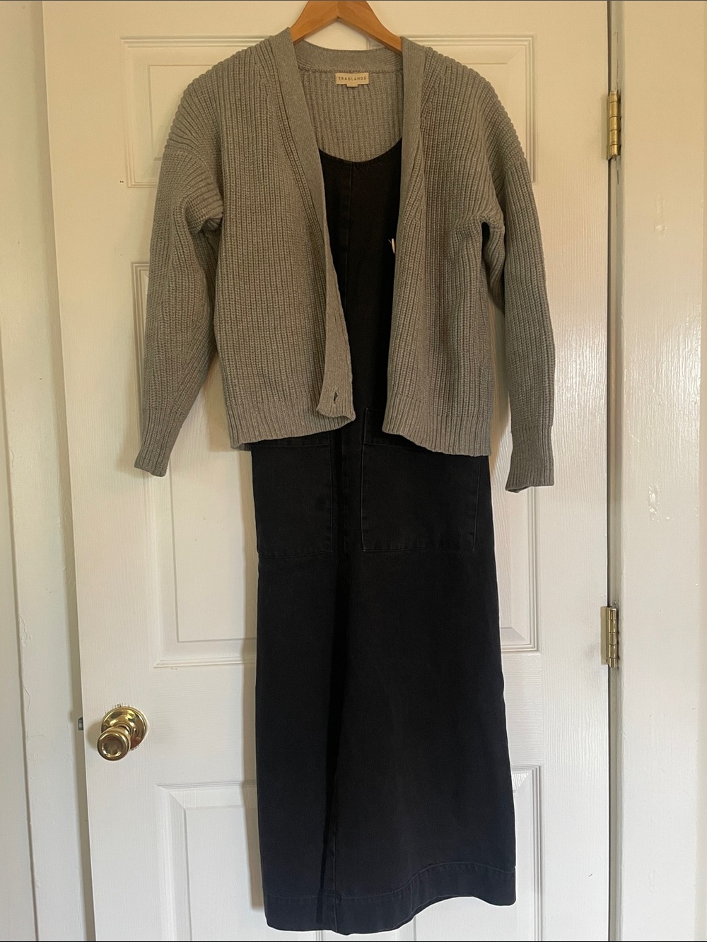 Tradlands Gray Ribbed Button-Front Cardigan xs-s